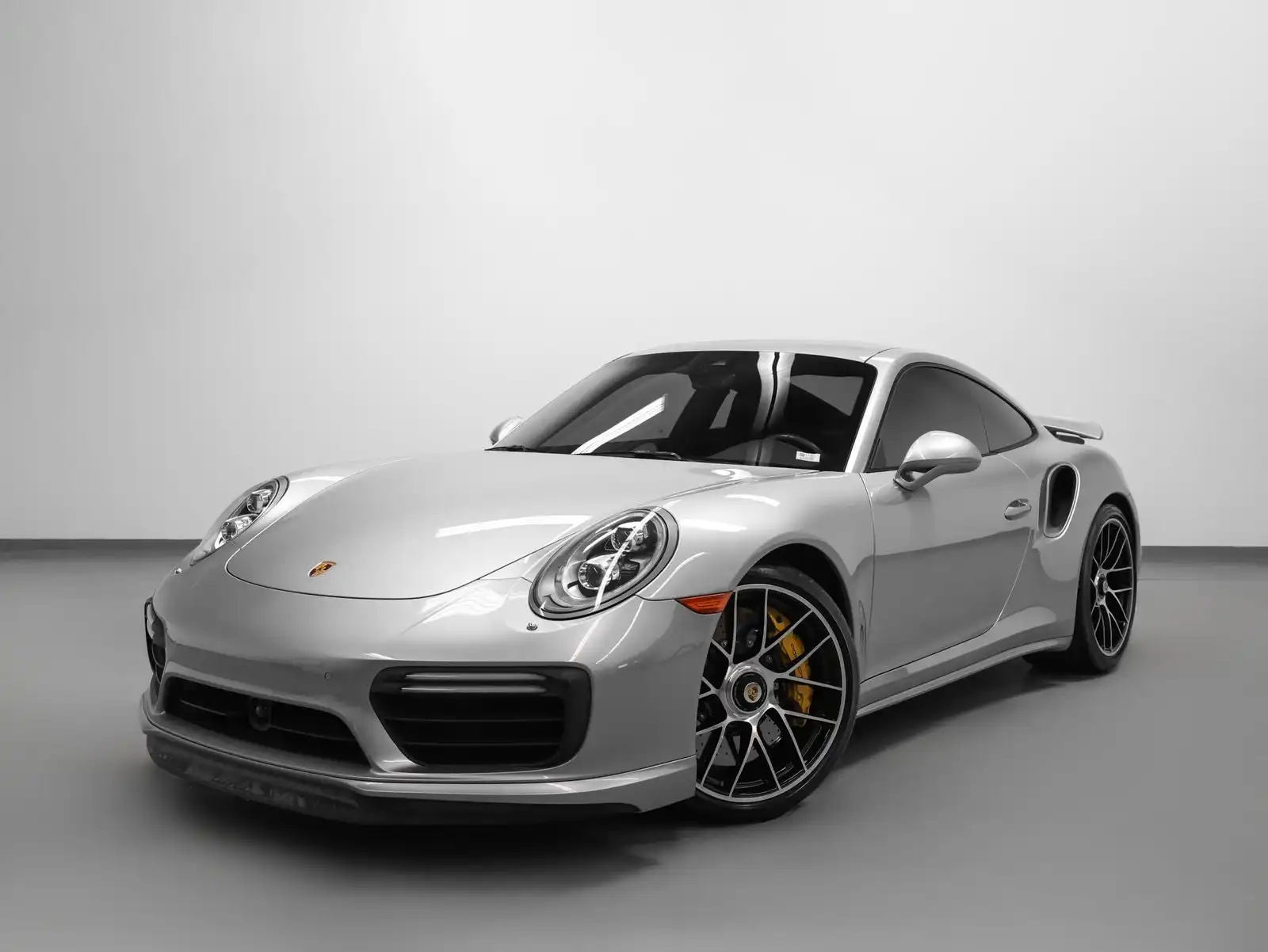 2017 Porsche 911 Turbo S Coupe's photo