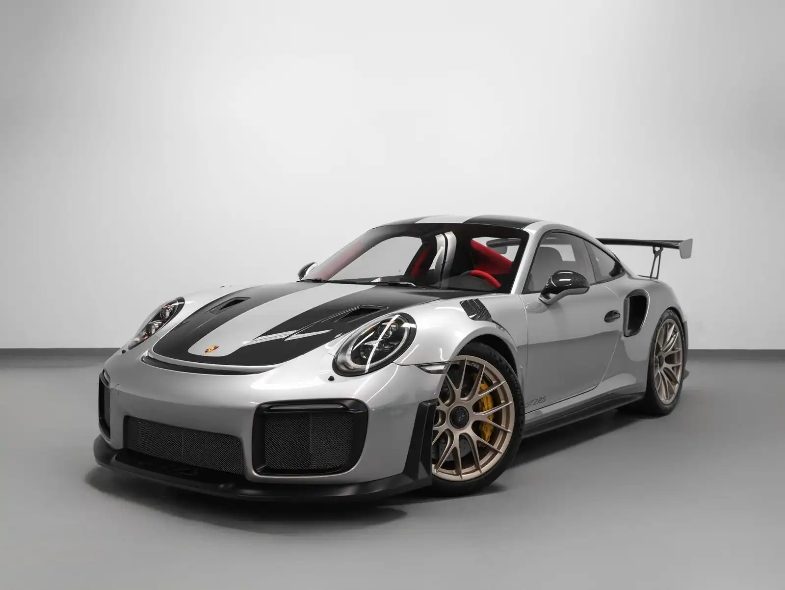 2018 Porsche 911 GT2 RS's photo