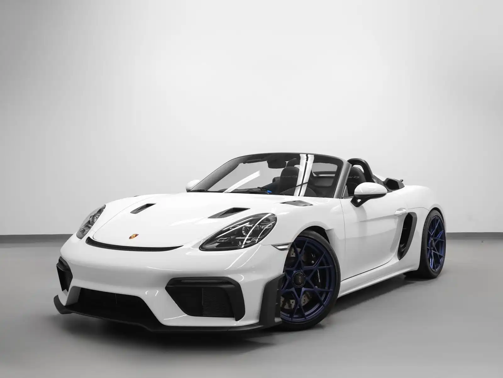 2025 Porsche 718 Spyder RS's photo