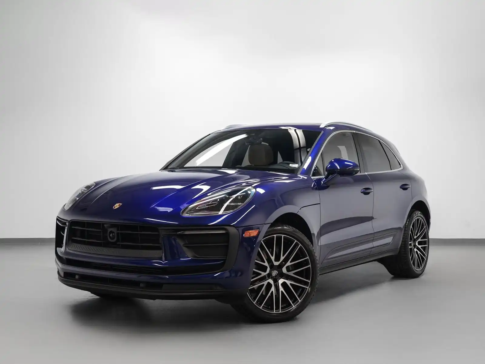 2023 Porsche Macan Base's photo