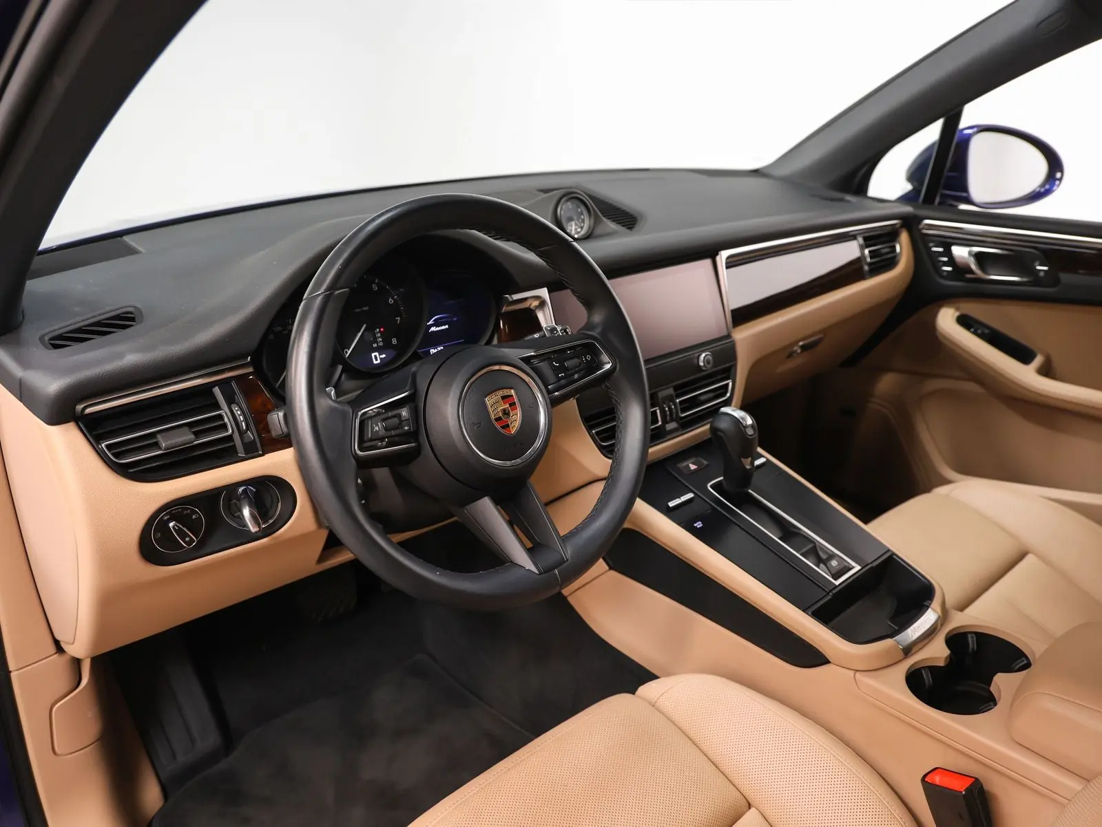 2023 Porsche Macan Base photo 4