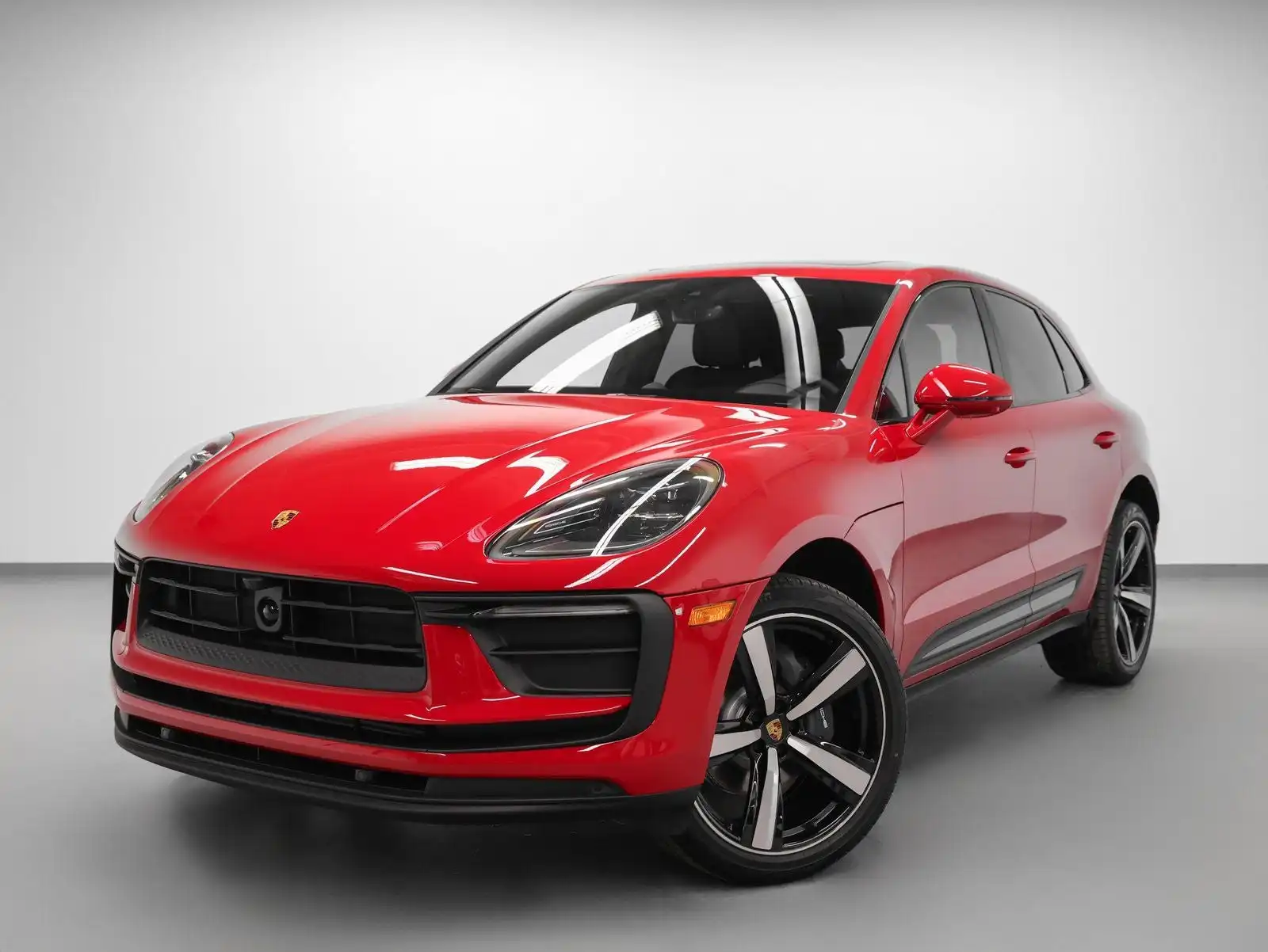 2026 Porsche Macan Base's photo