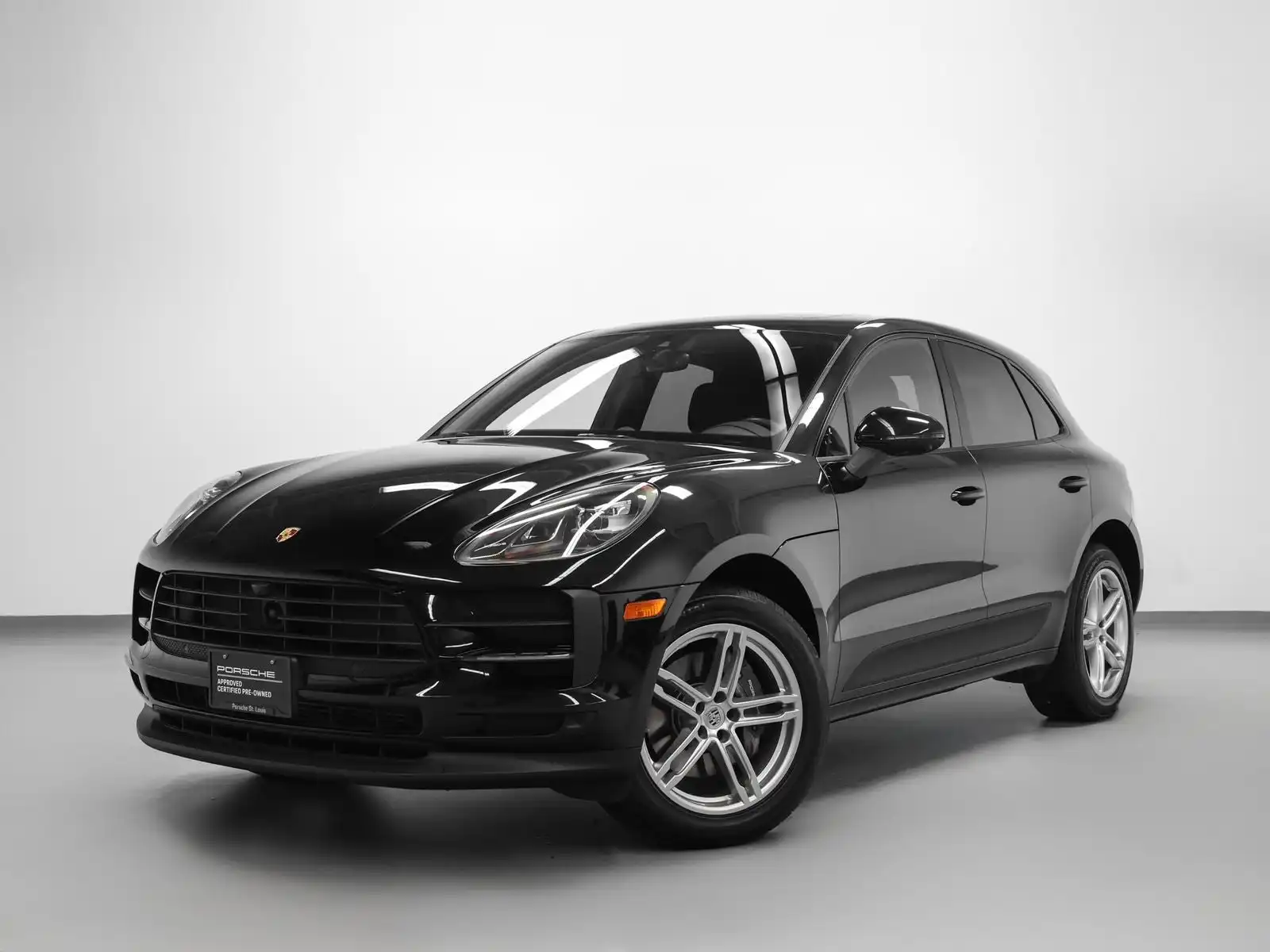 2021 Porsche Macan Base's photo