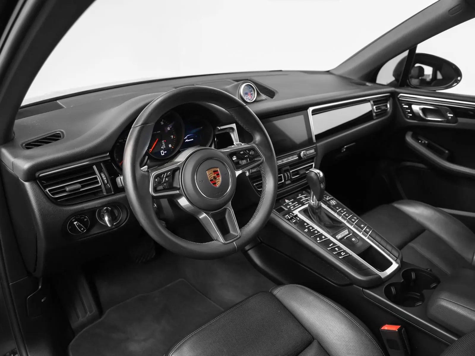 2021 Porsche Macan Base photo 4