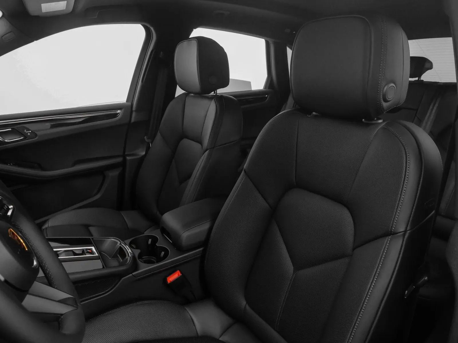 2025 Porsche Macan Base photo 5