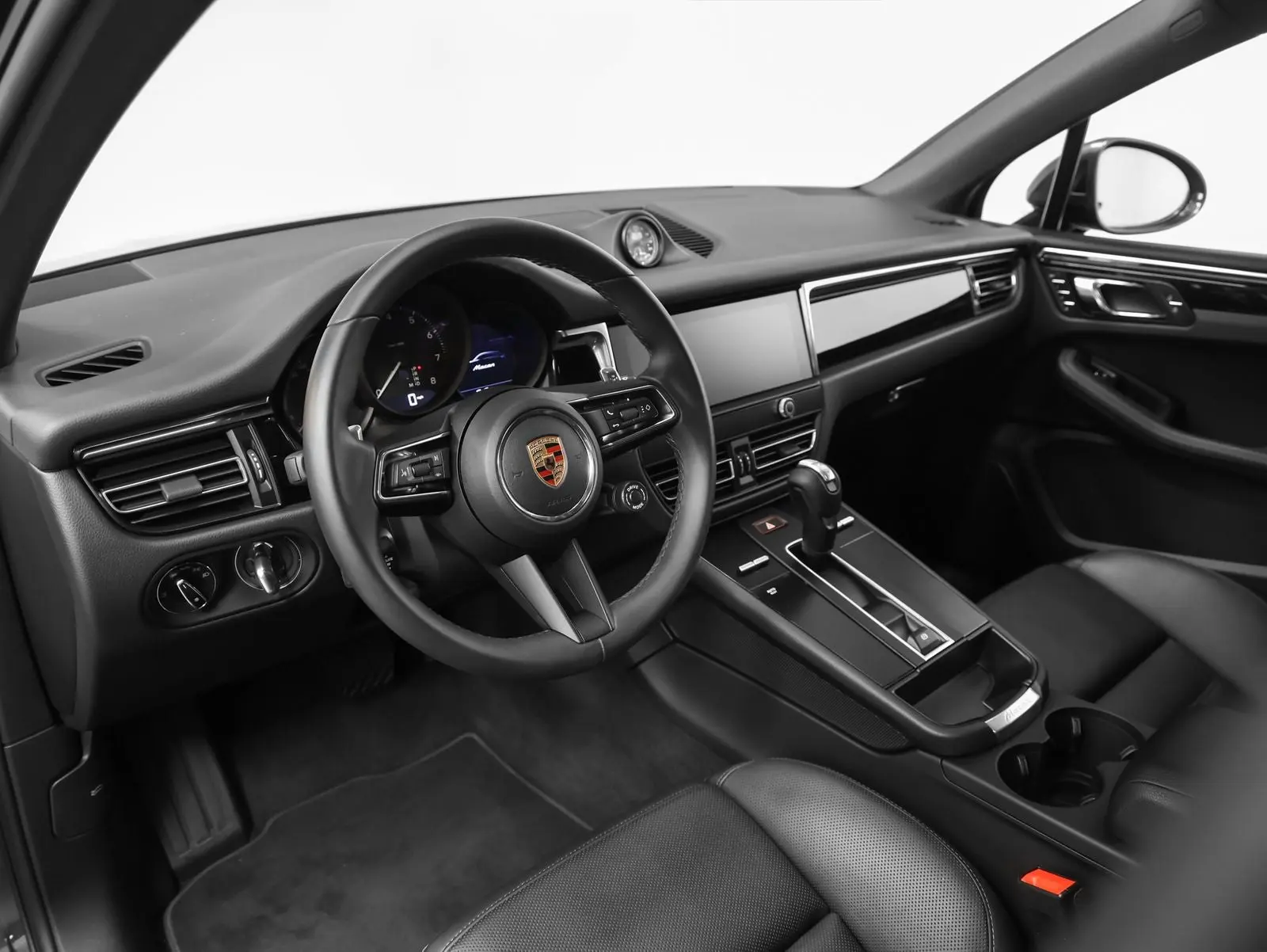 2026 Porsche Macan Base photo 4