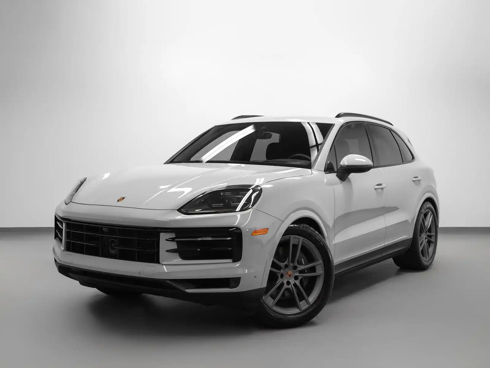 2025 Porsche Cayenne Base's photo