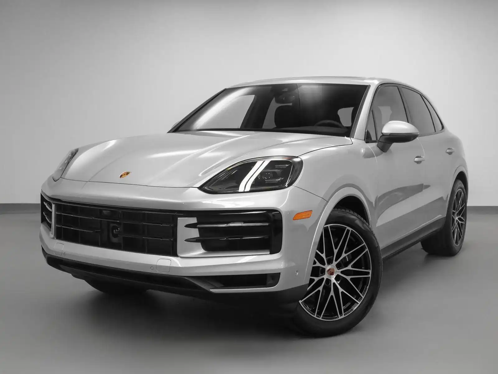 2025 Porsche Cayenne Base's photo