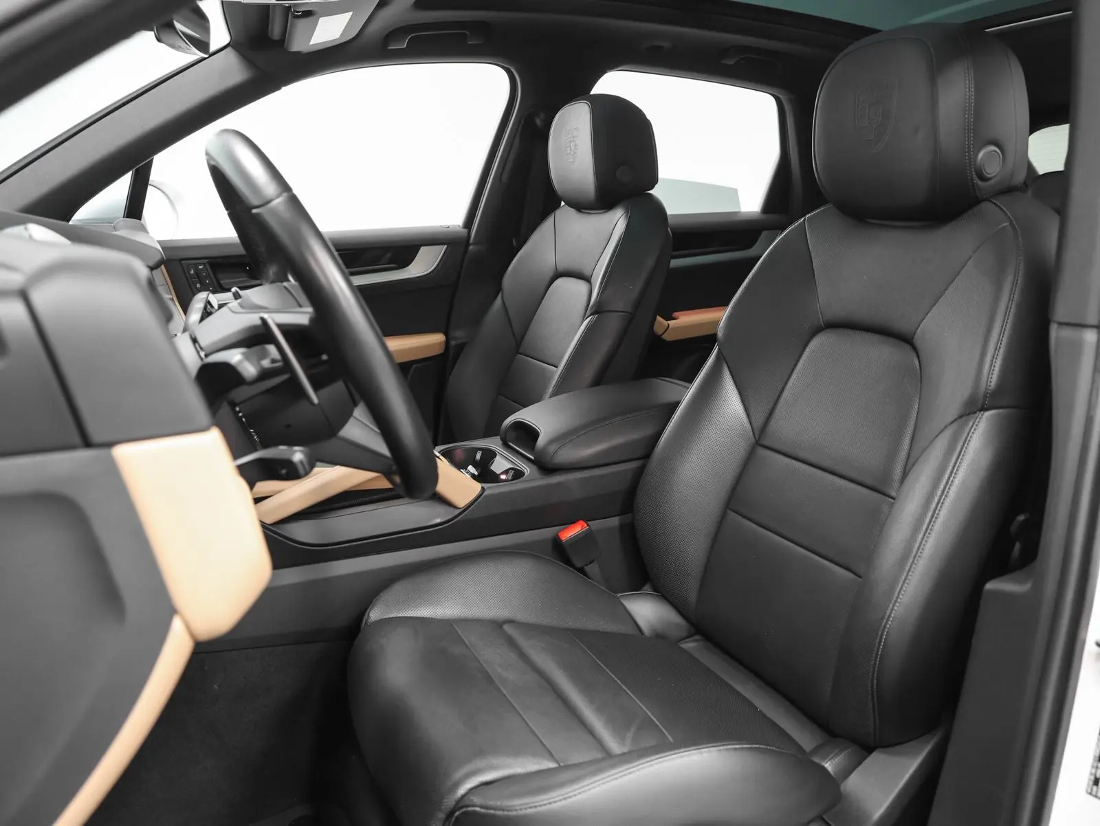2024 Porsche Cayenne Base photo 5