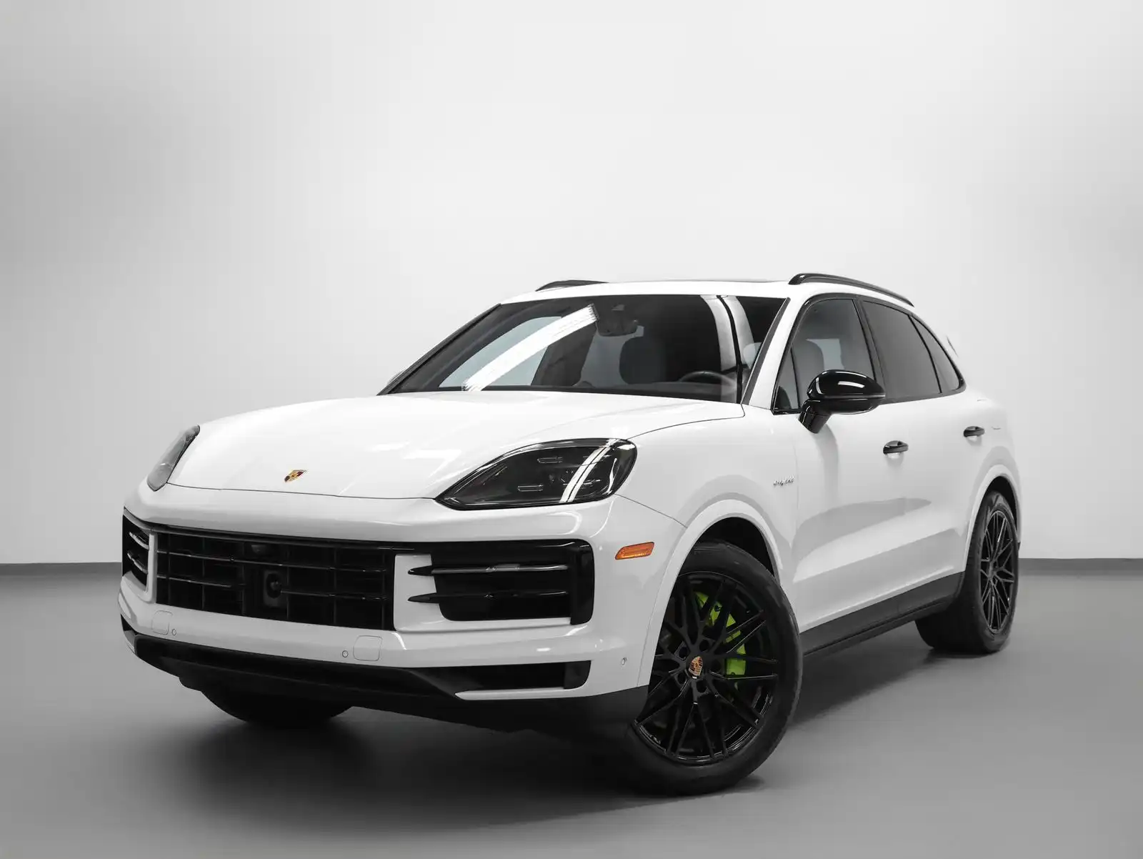 2024 Porsche Cayenne E-Hybrid's photo