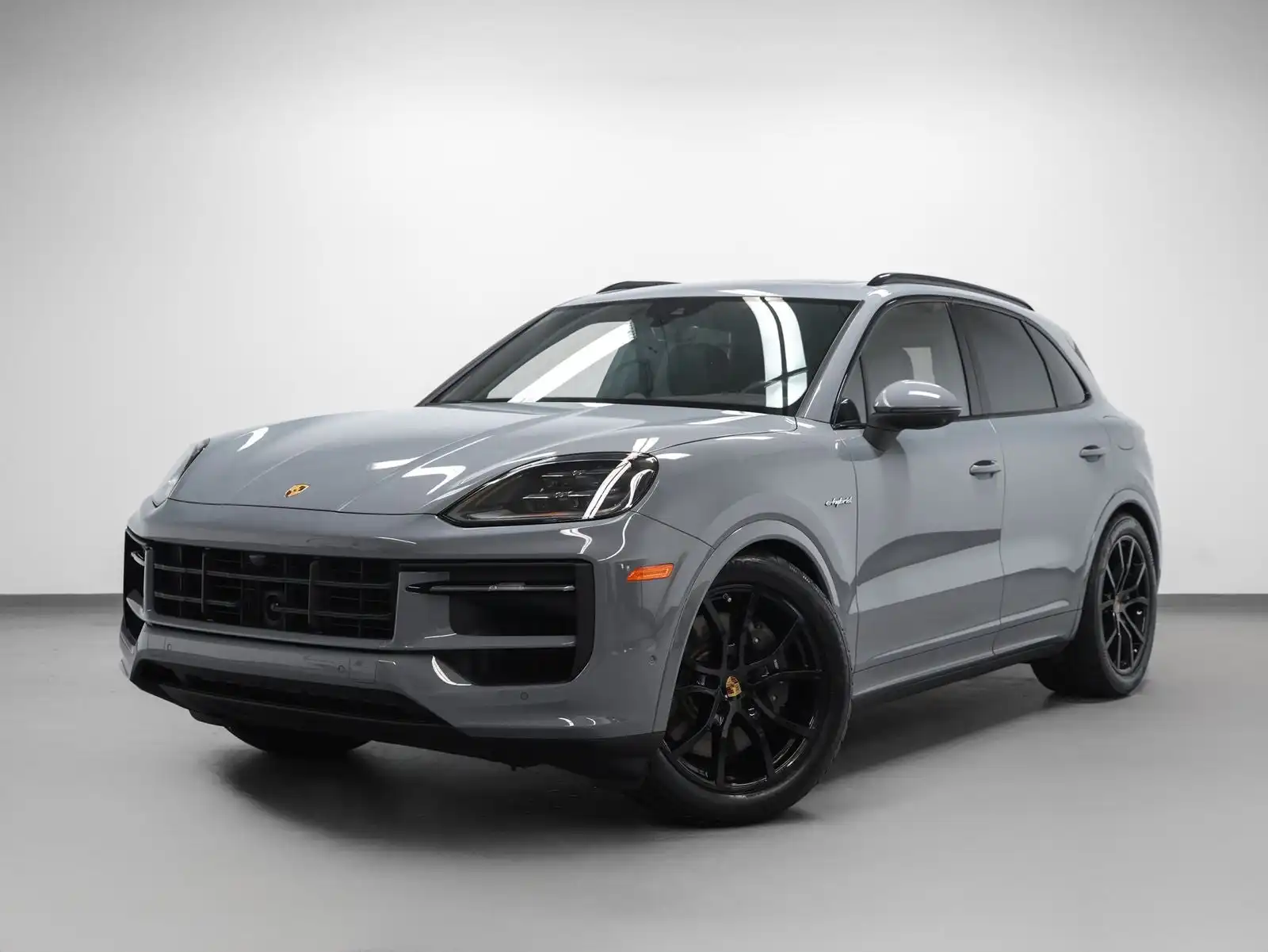 2024 Porsche Cayenne E-Hybrid's photo