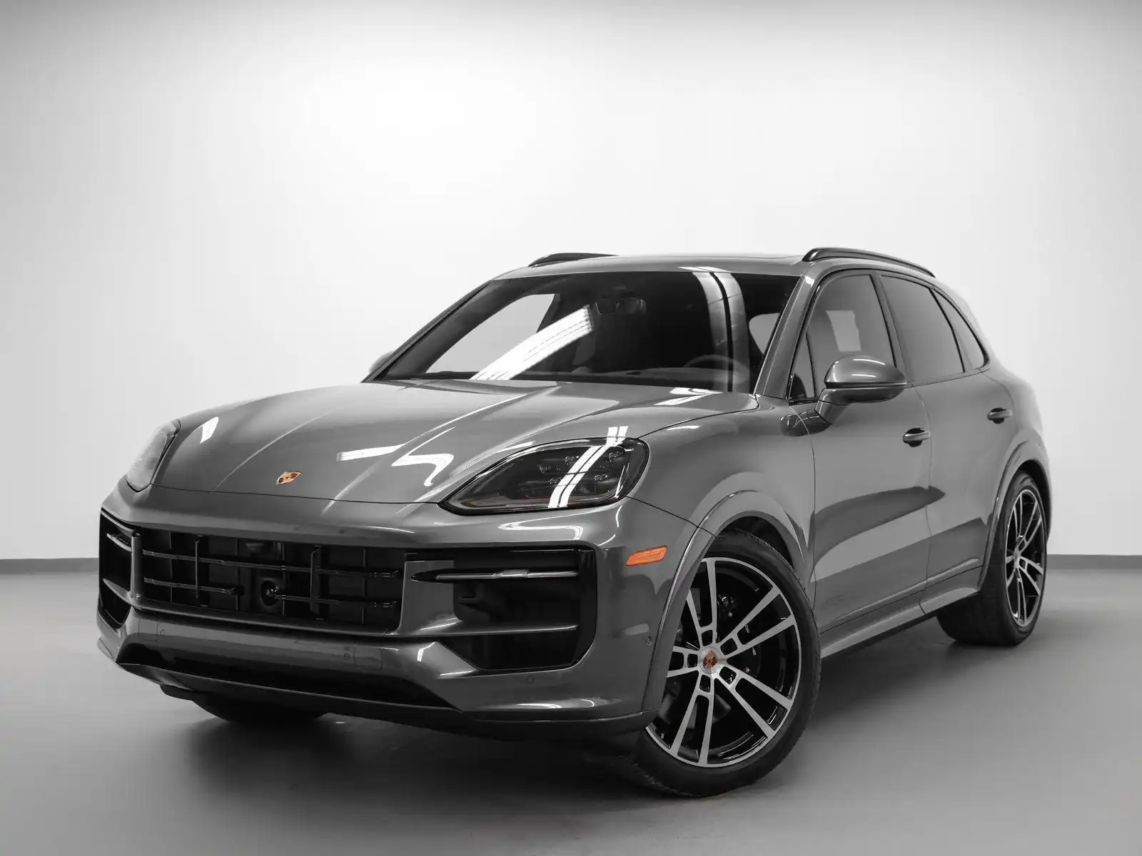 2026 Porsche Cayenne GTS's photo