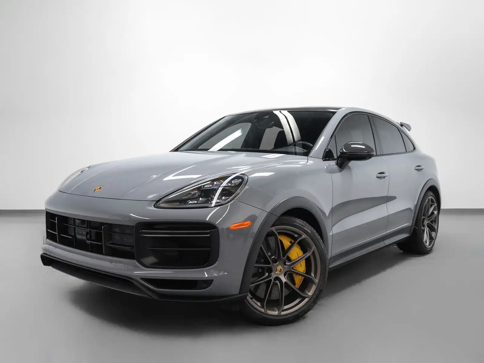 2023 Porsche Cayenne Turbo GT's photo