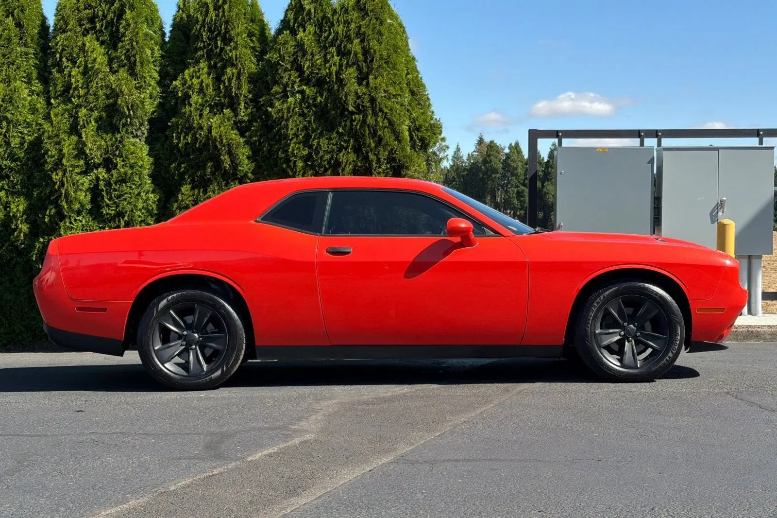 2017 Dodge Challenger SXT photo 3