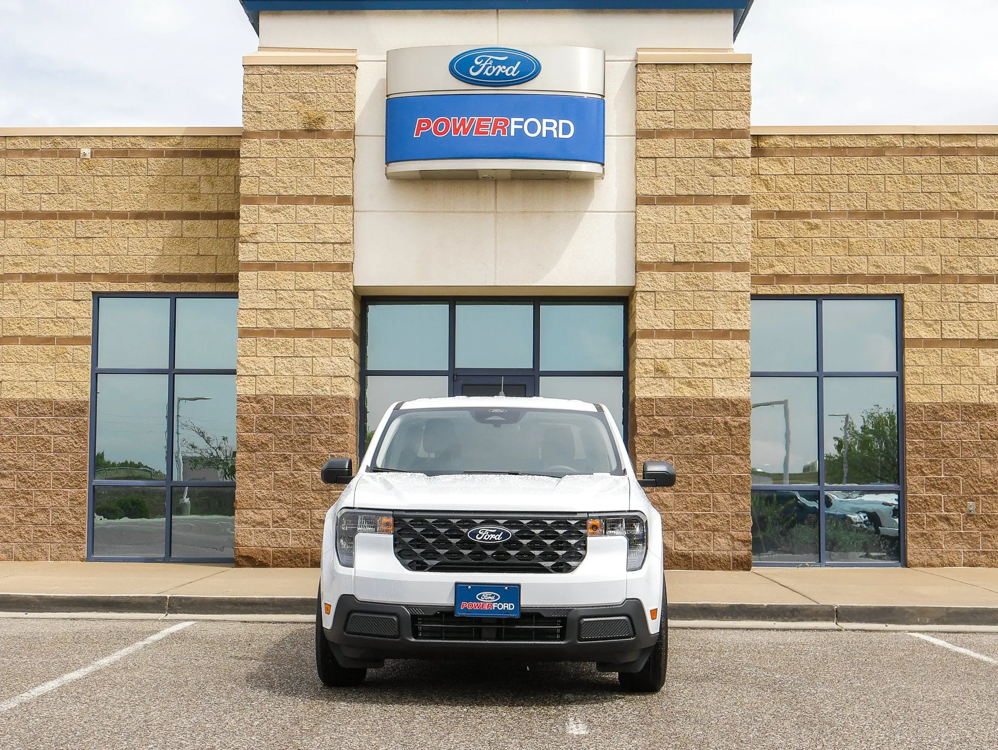 2026 Ford Maverick XL FWD photo 3