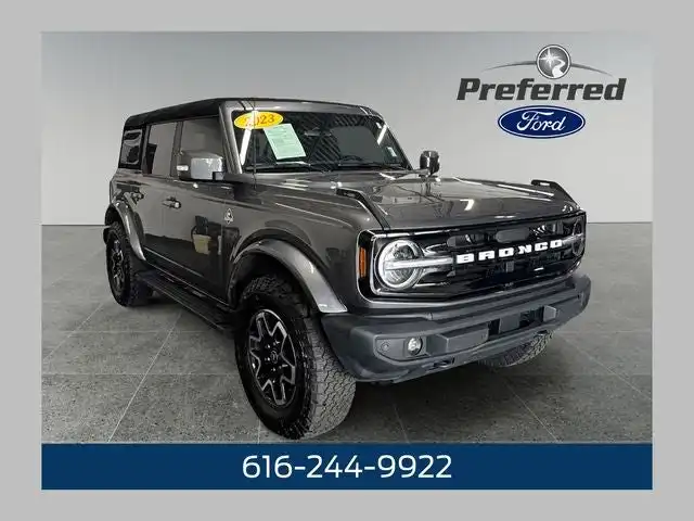 2023 Ford Bronco Outer Banks 4x4's photo