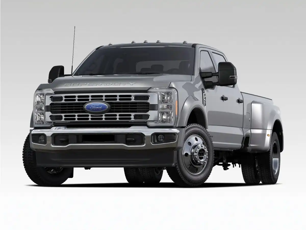 2026 Ford F-450 XLT 4WD Crew Cab DRW 8' Box's photo
