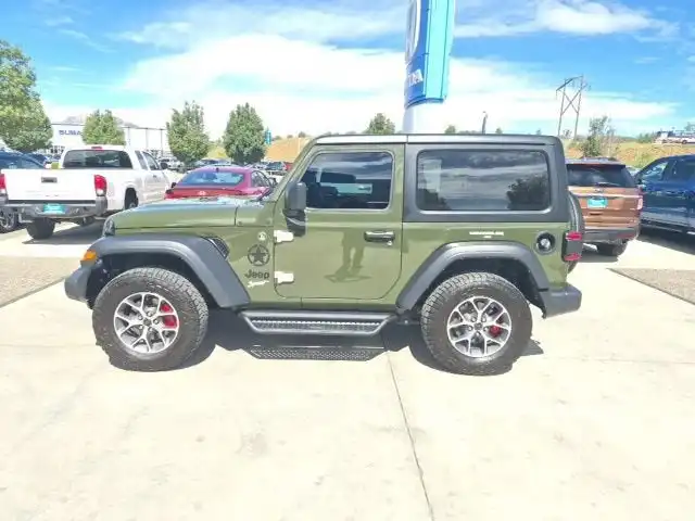 2024 Jeep Wrangler Sport S's photo