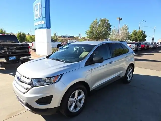 2017 Ford Edge SE's photo