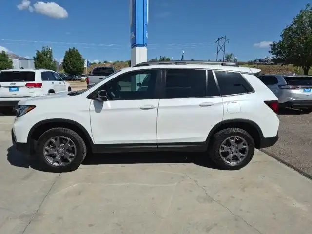 2024 Honda Passport 3.5 TrailSport 4WD Auto's photo