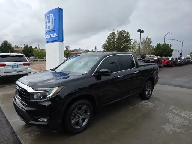 2021 Honda Ridgeline RTL-E AWD's photo