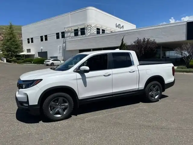 2023 Honda Ridgeline RTL AWD's photo