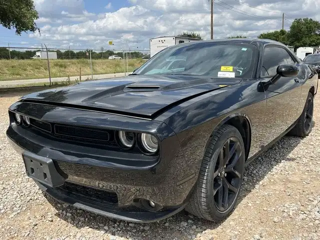 2021 Dodge Challenger SXT Auto's photo