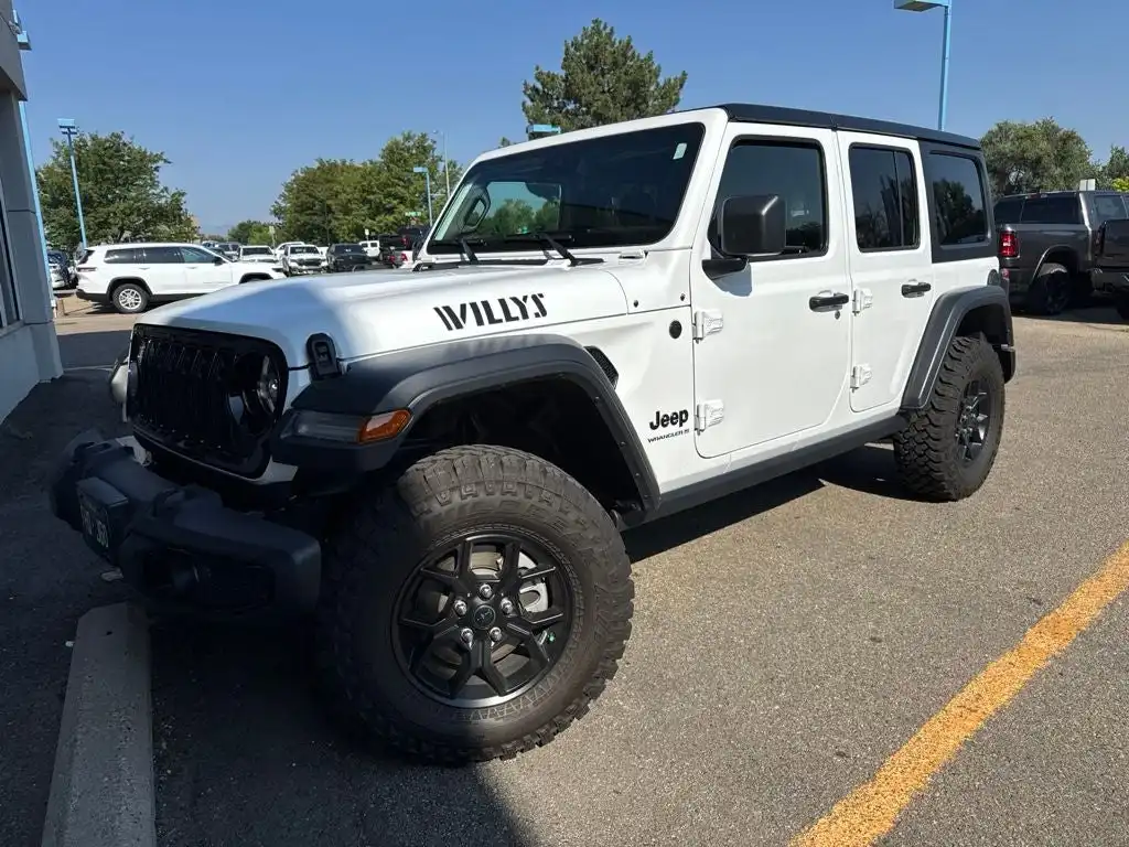 2025 Jeep Wrangler Willys's photo