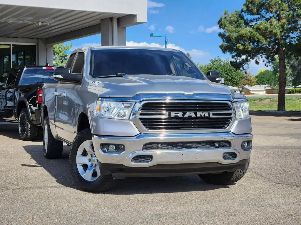 2020 RAM 1500 Big Horn/Lone Star 4x4 Quad Cab 6'4's photo