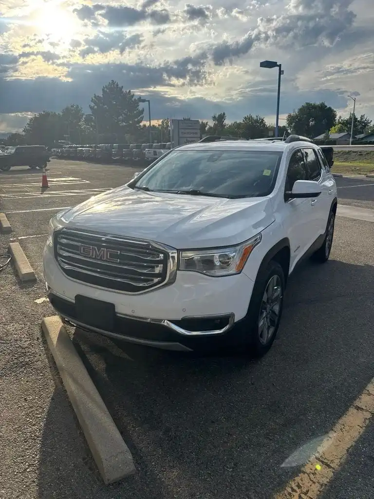 2017 GMC Acadia SLT-2 AWD's photo