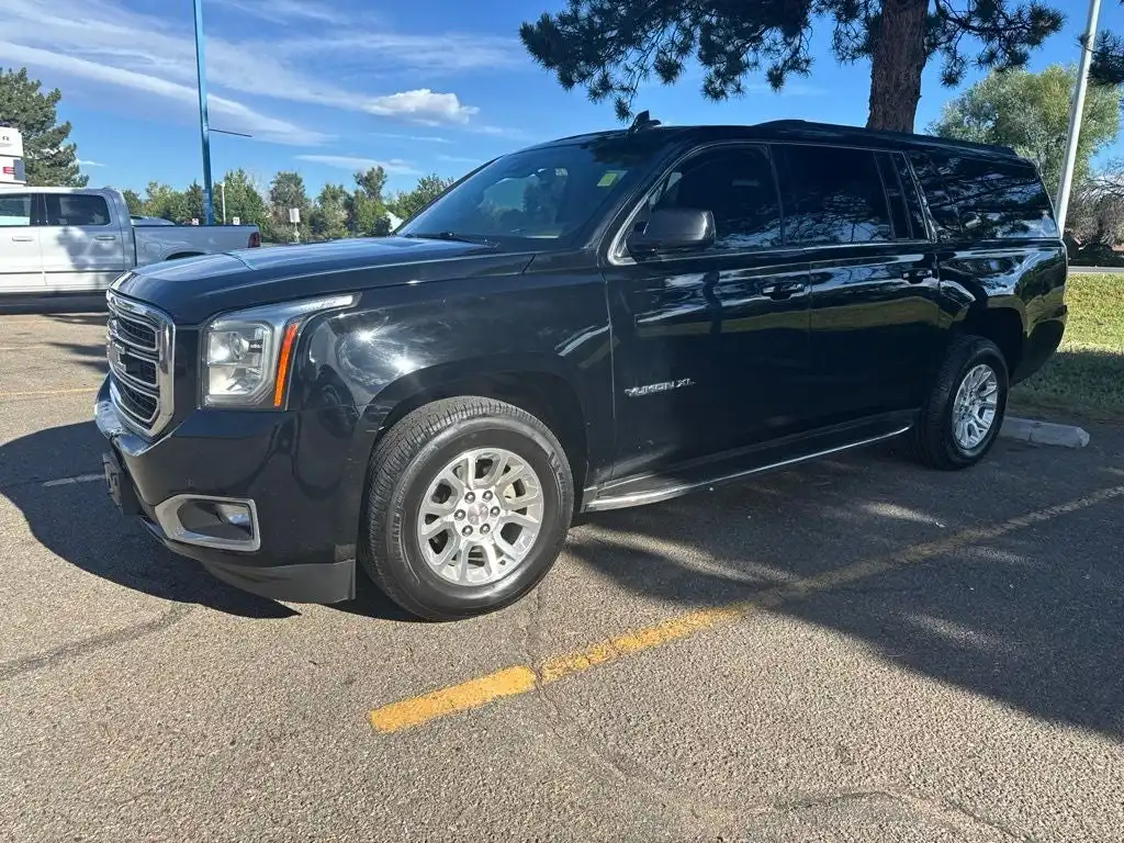 2017 GMC Yukon 4WD SLT's photo