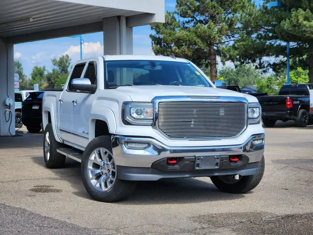 2018 GMC Sierra 2WD Crew Cab Short Box SLT's photo