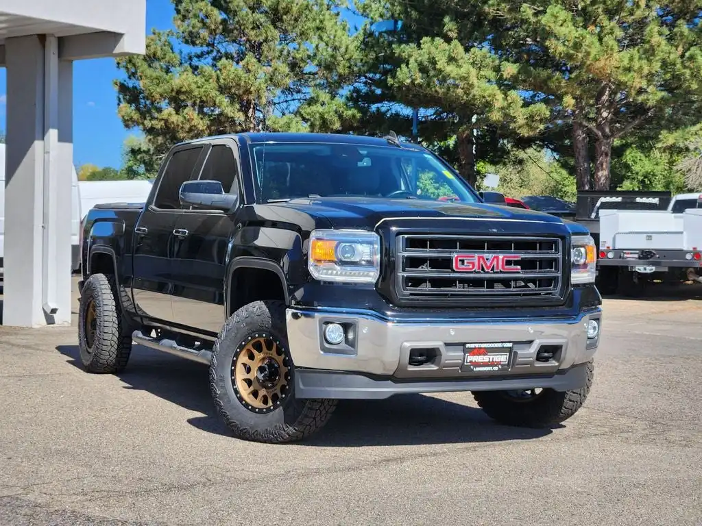 2015 GMC Sierra SLT 4WD Crew Cab SWB's photo