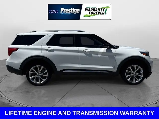 2022 Ford Explorer Platinum 4WD photo 3