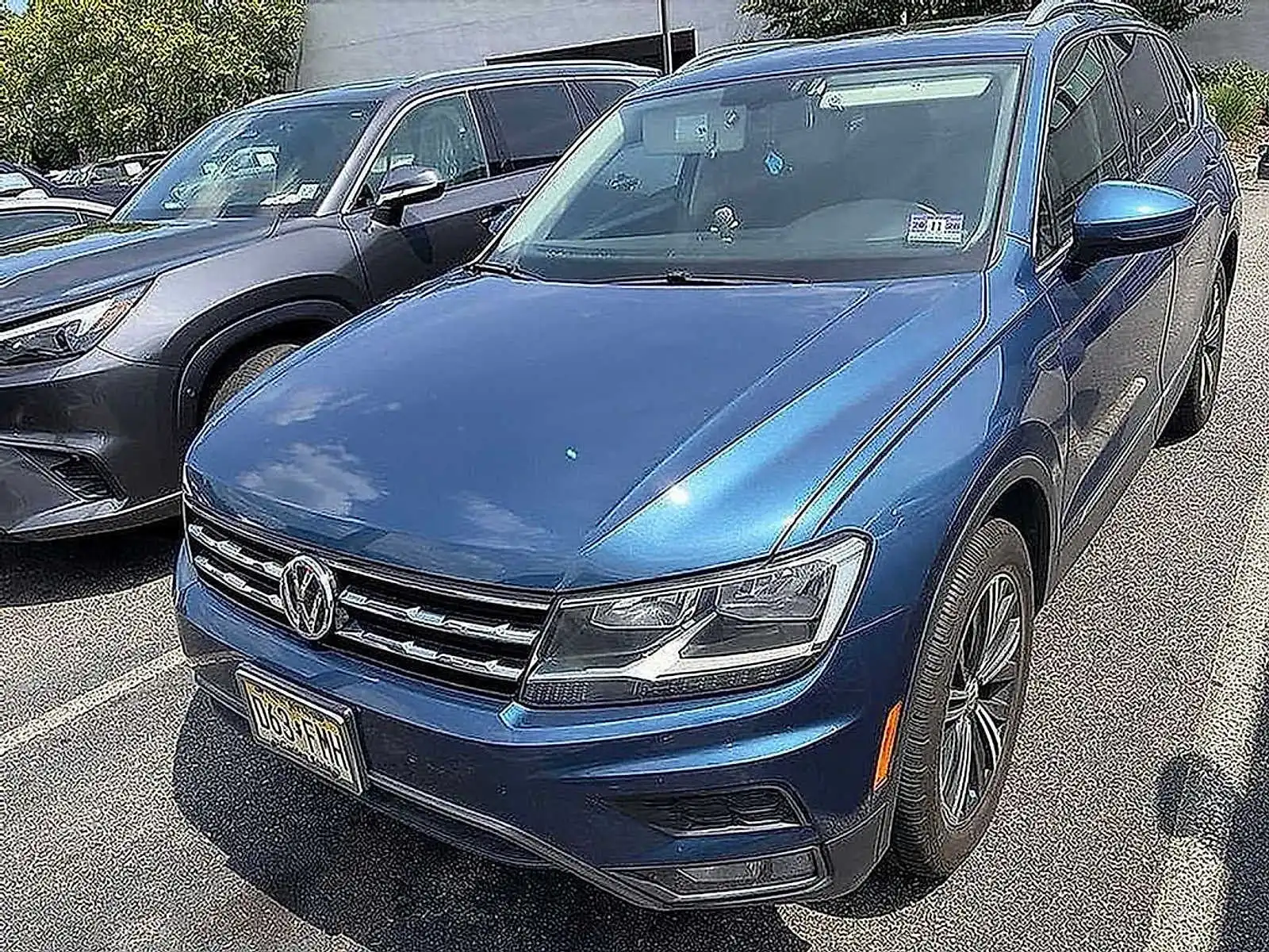2018 Volkswagen Tiguan 2.0T SEL 4Motion's photo