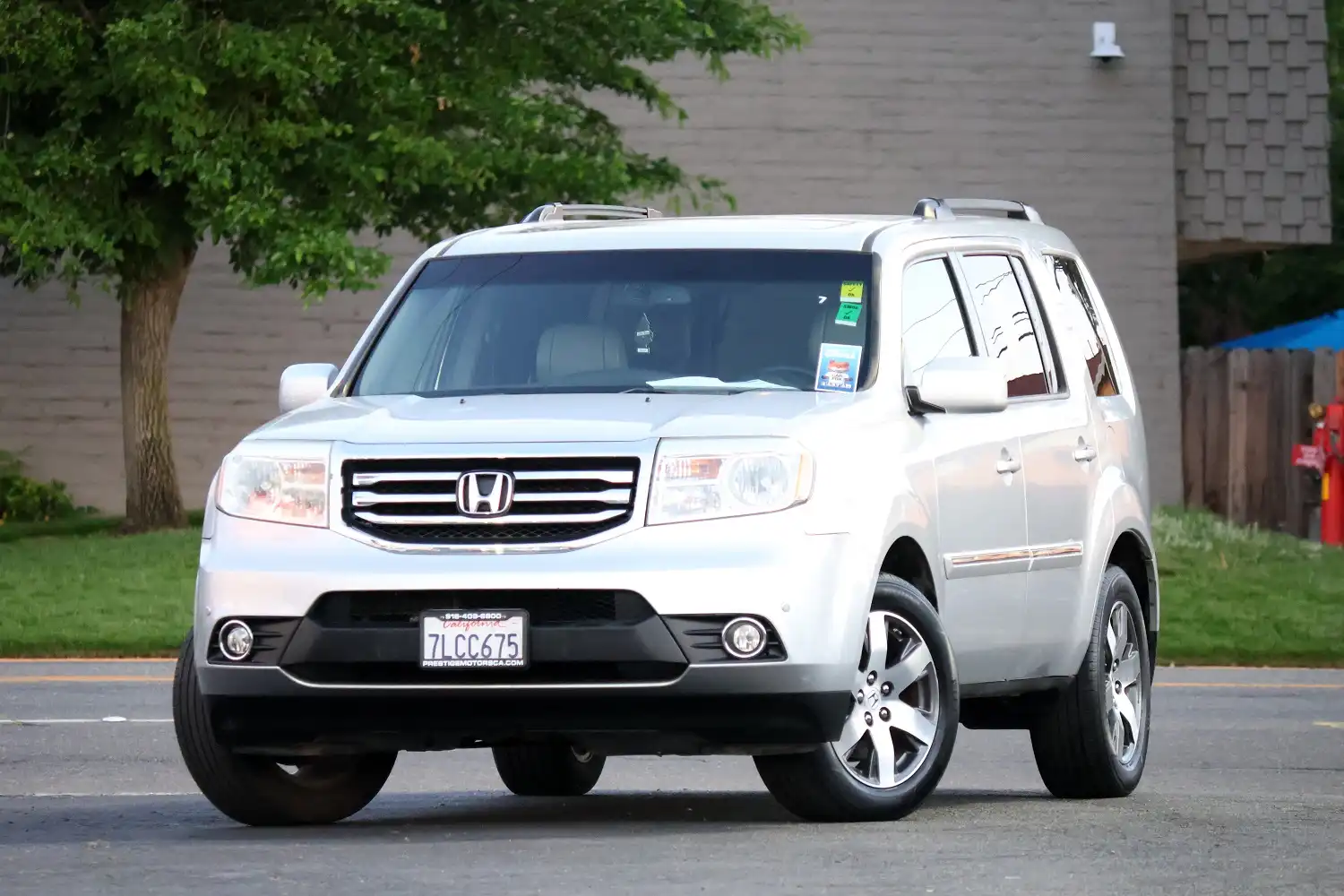 2013 Honda Pilot Touring 4WD w/ NAVI and RES's photo