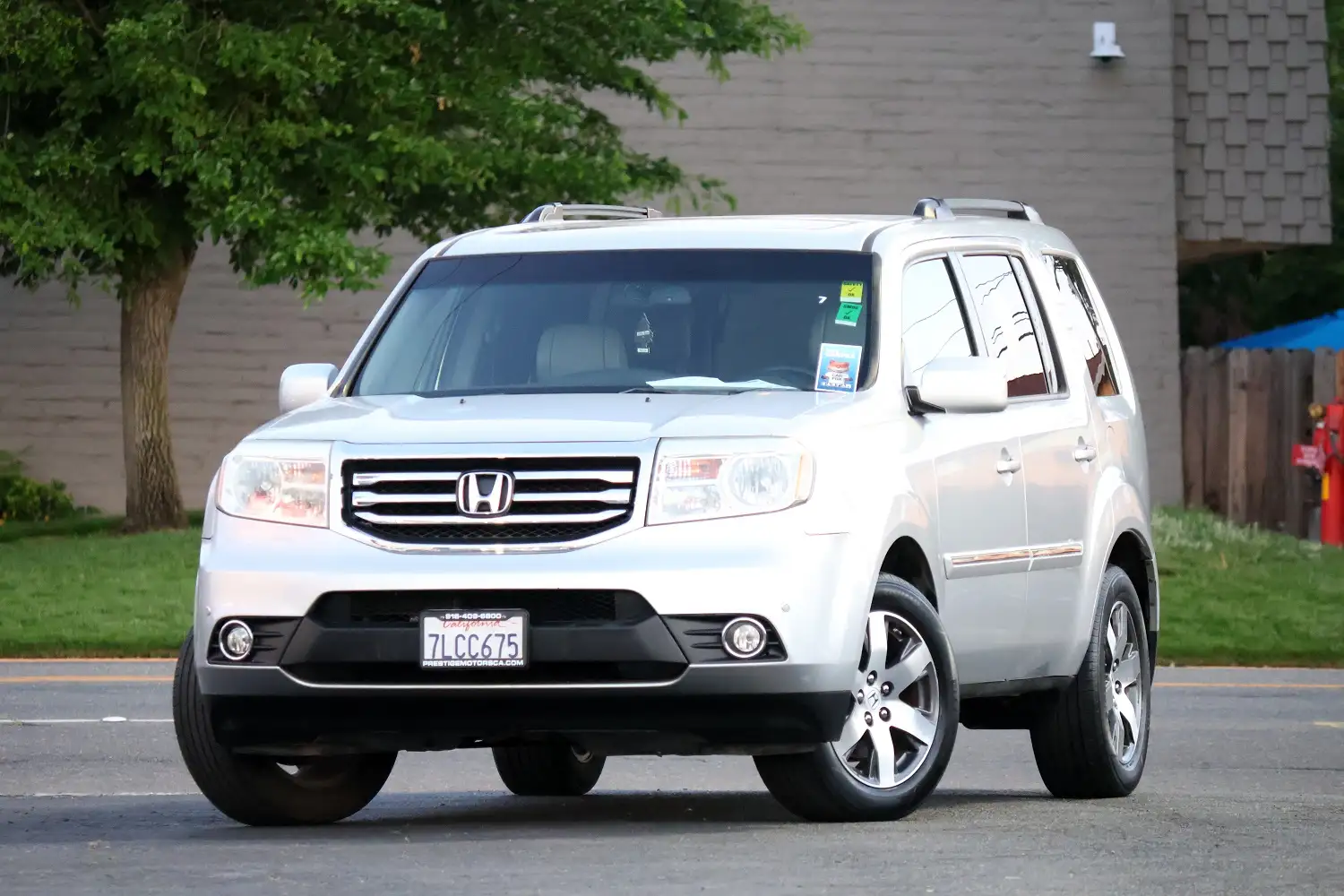 2013 Honda Pilot Touring 4WD w/ NAVI and RES's photo