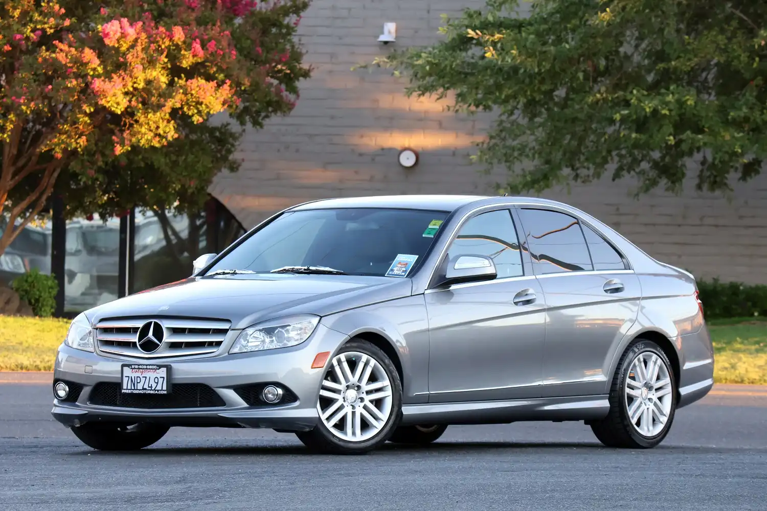 2009 Mercedes-Benz C-Class C300 Luxury's photo