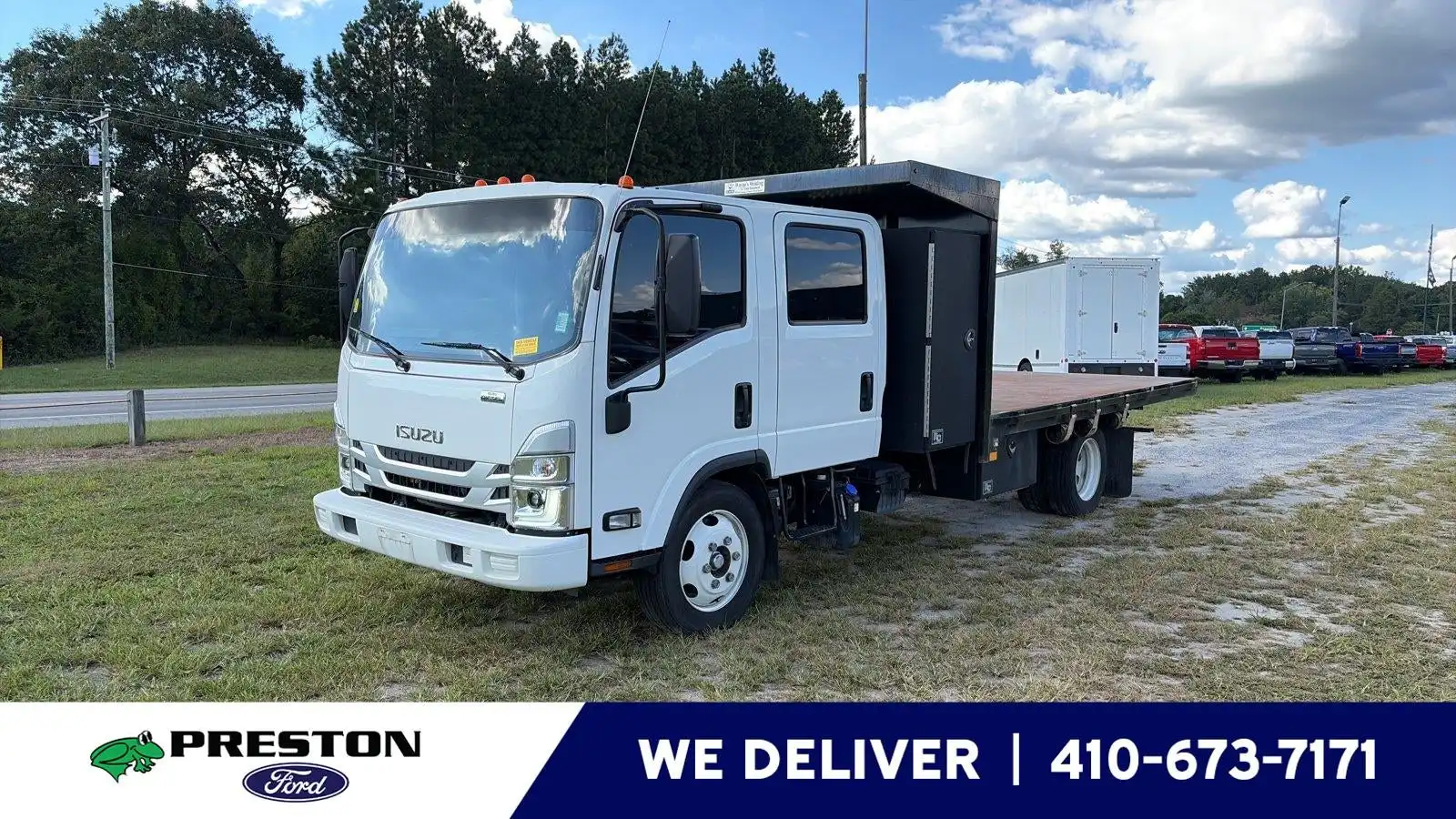 2023 Isuzu NRR Base's photo