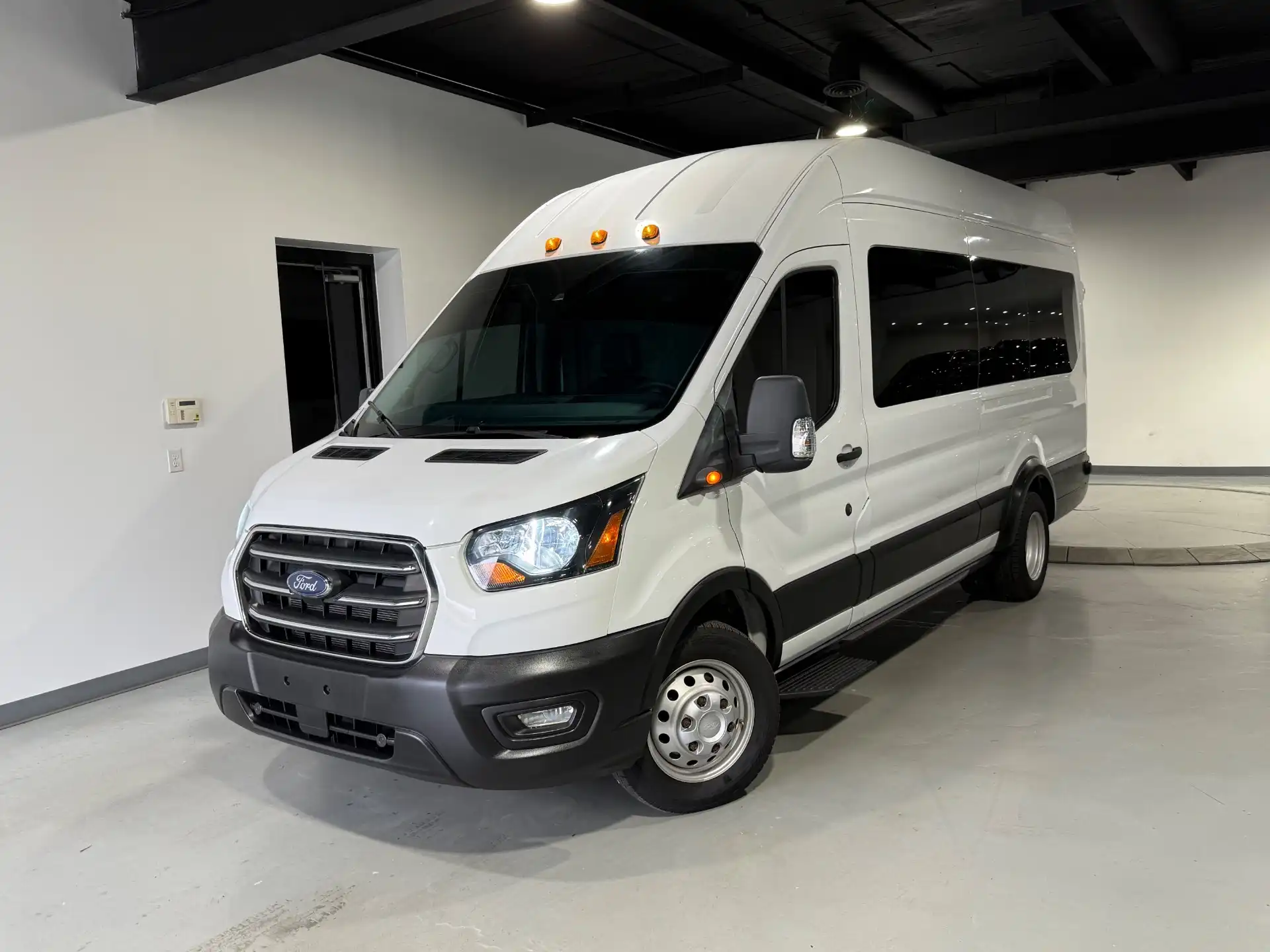 2020 Ford Transit XL DRW 350 High Roof Pass Slide 148EL's photo