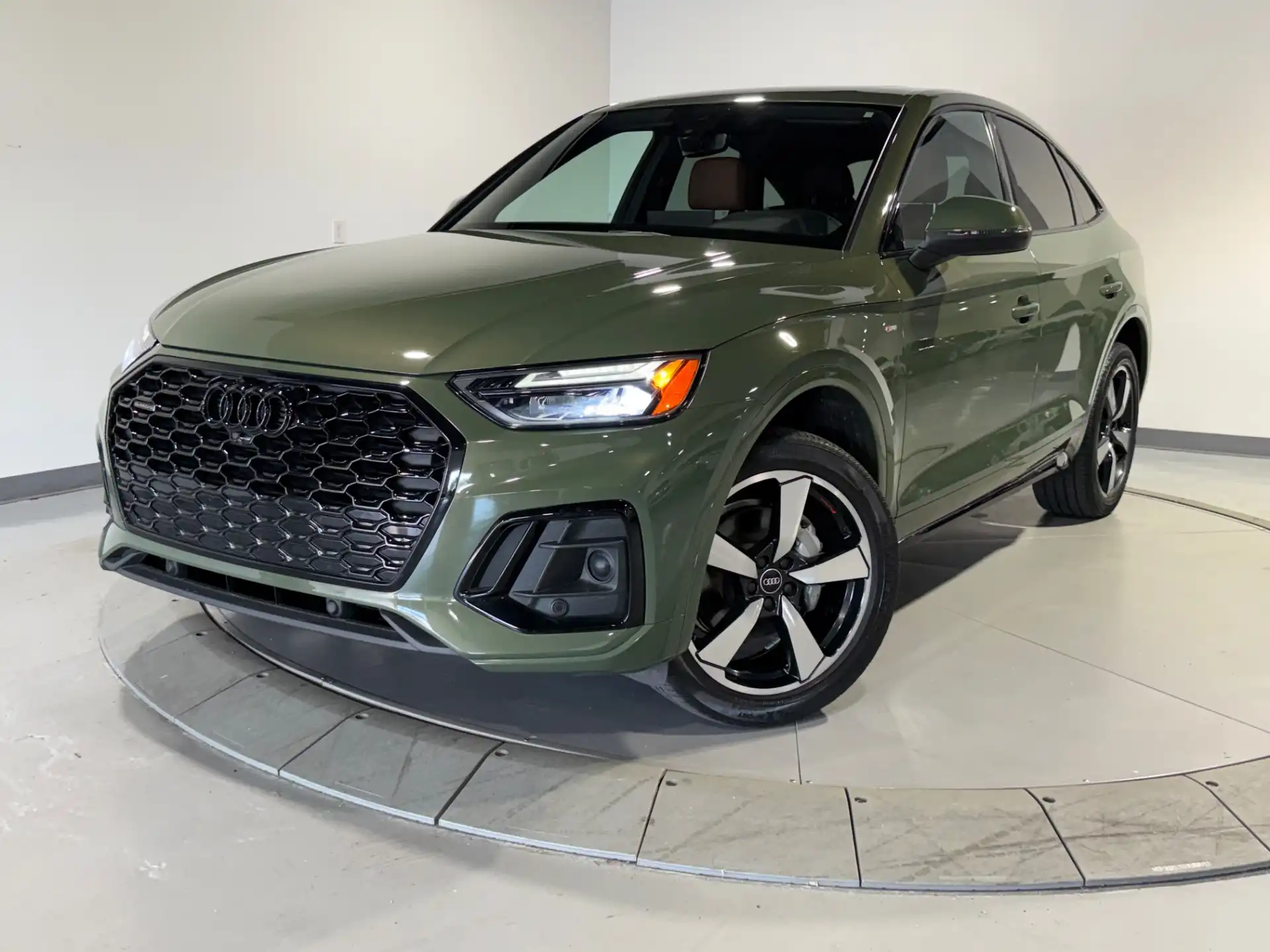 2023 Audi Q5 Sportback 45 Premium Plus's photo