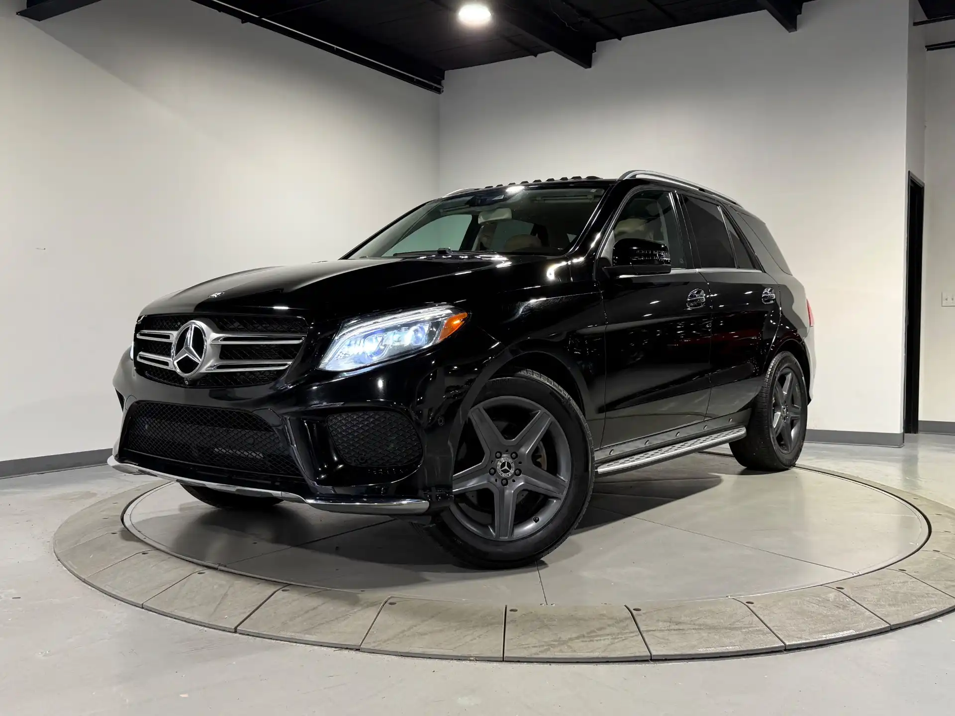 2016 Mercedes-Benz GLE GLE400 4MATIC's photo