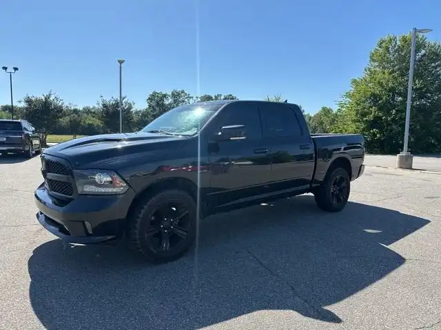 2017 RAM 1500 Night 4x4 Crew Cab 5'7's photo