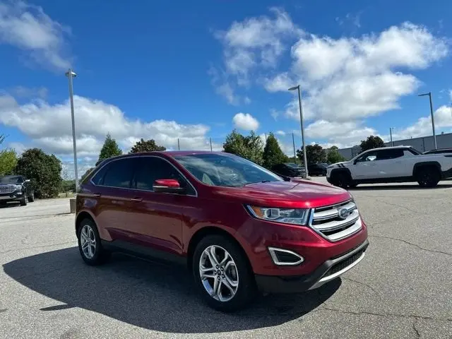 2017 Ford Edge Titanium photo 3