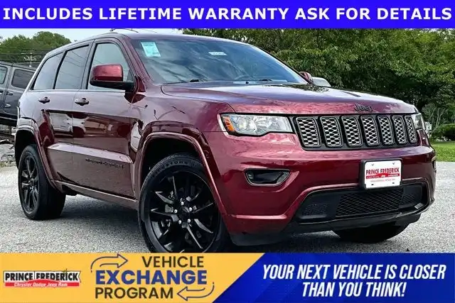 2022 Jeep Grand Cherokee Laredo X 4WD's photo