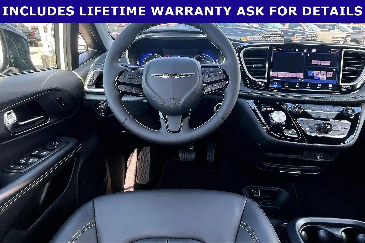 2026 Chrysler Pacifica Select photo 5