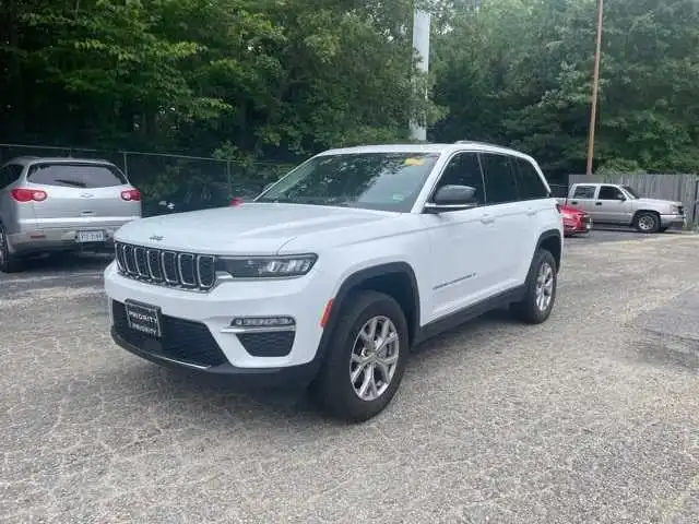 2022 Jeep Grand Cherokee Limited 4x4's photo