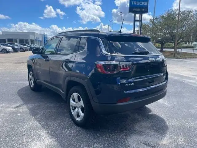 2020 Jeep Compass Latitude 4X4 photo 3