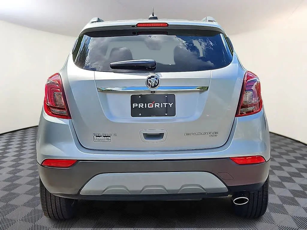 2017 Buick Encore Preferred 2 AWD photo 5