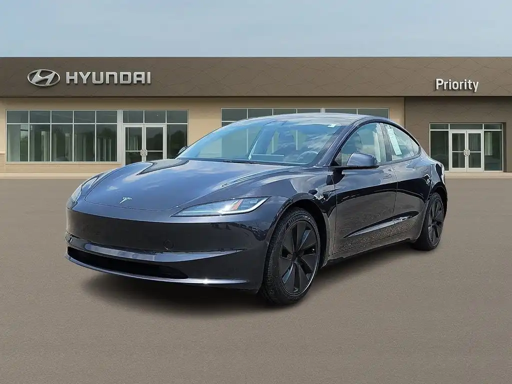 2024 Tesla Model 3 Base's photo